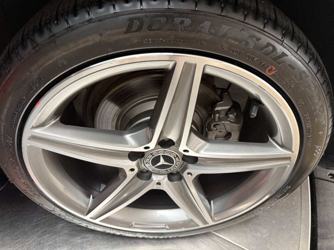 Used 2011 Mercedes-Benz E 350 4MATIC Sedan image 23