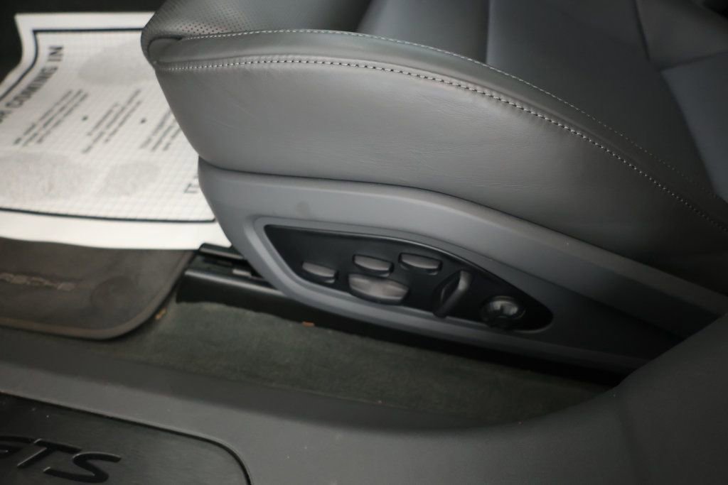 Used 2022 Porsche Taycan GTS w/ Premium Package (P6U) image 10