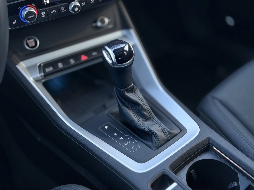 Used 2023 Audi Q3 2.0T Premium Plus w/ Premium Plus Package image 17