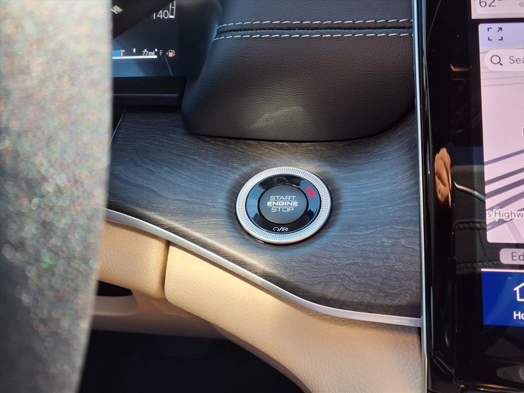 New 2025 Jeep Grand Cherokee Limited w/ Luxury Tech Group II image 11