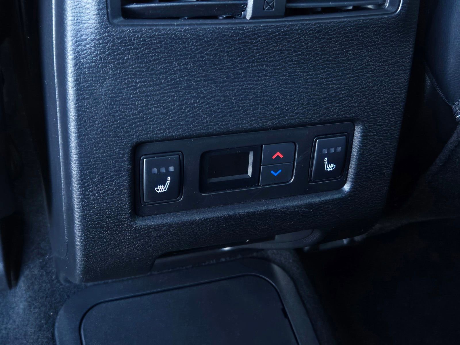 Used 2025 Mitsubishi Outlander SEL Black Edition image 12