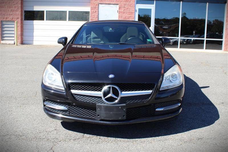 Used 2015 Mercedes-Benz SLK 250 w/ Premium Package image 8