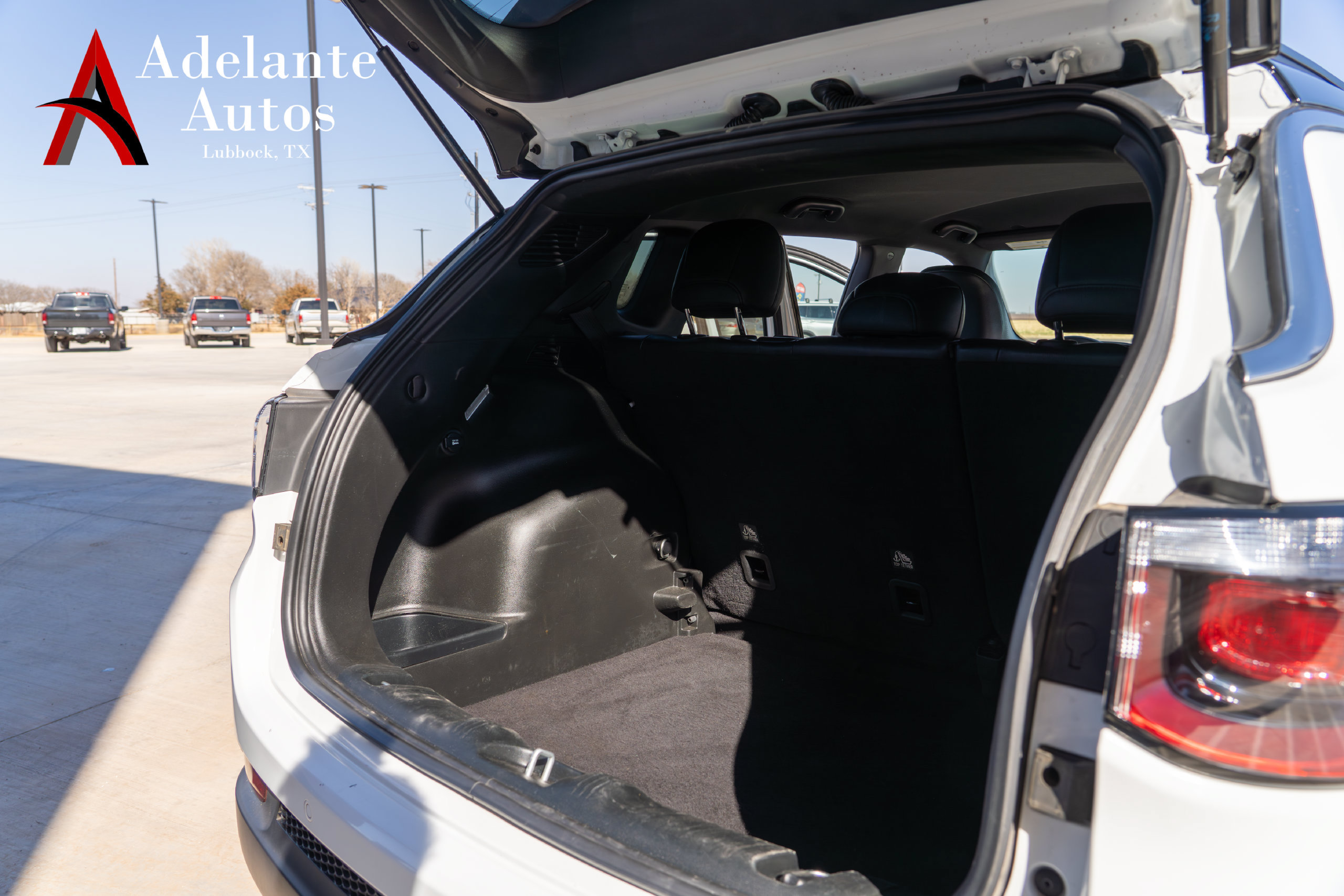 Used 2024 Jeep Compass Limited AWD/4WD image 9