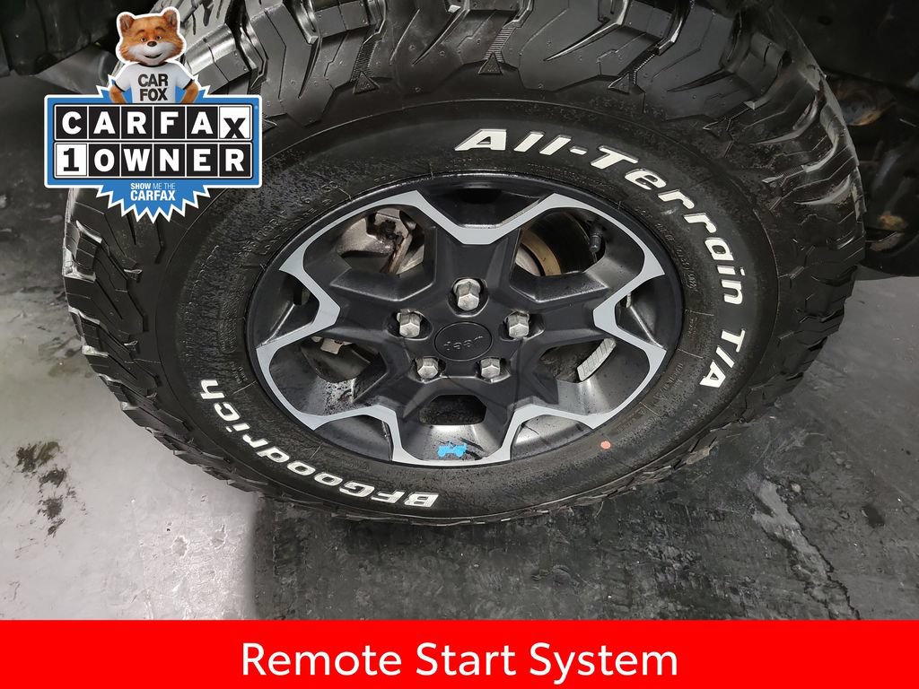 Used 2023 Jeep Wrangler Unlimited Rubicon 4xe w/ Cold Weather Group AWD/4WD image 10