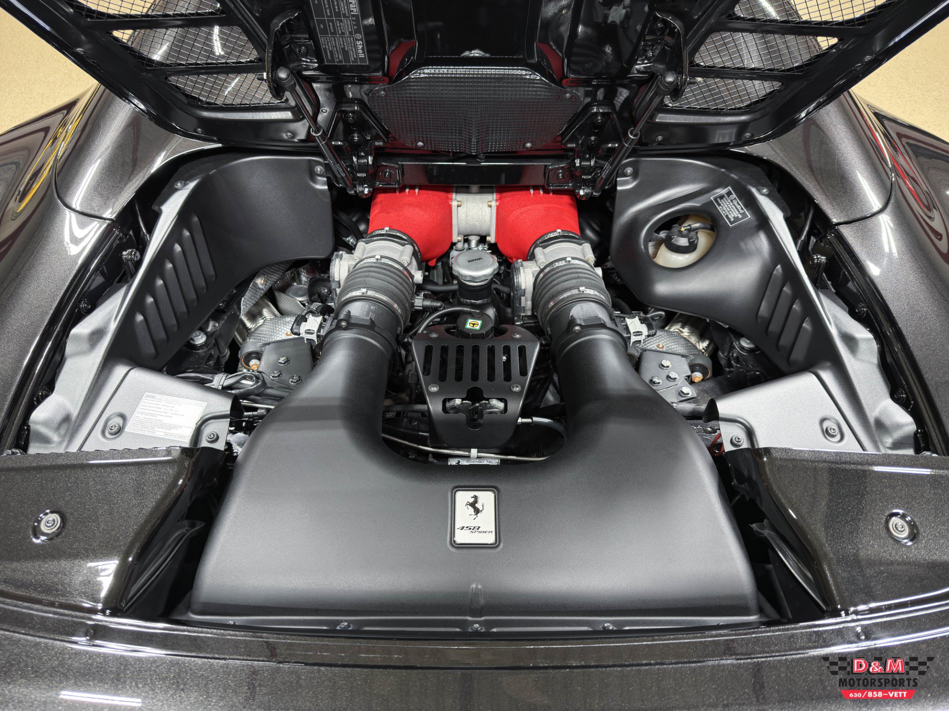 Used 2013 Ferrari 458 Spider RWD image 5