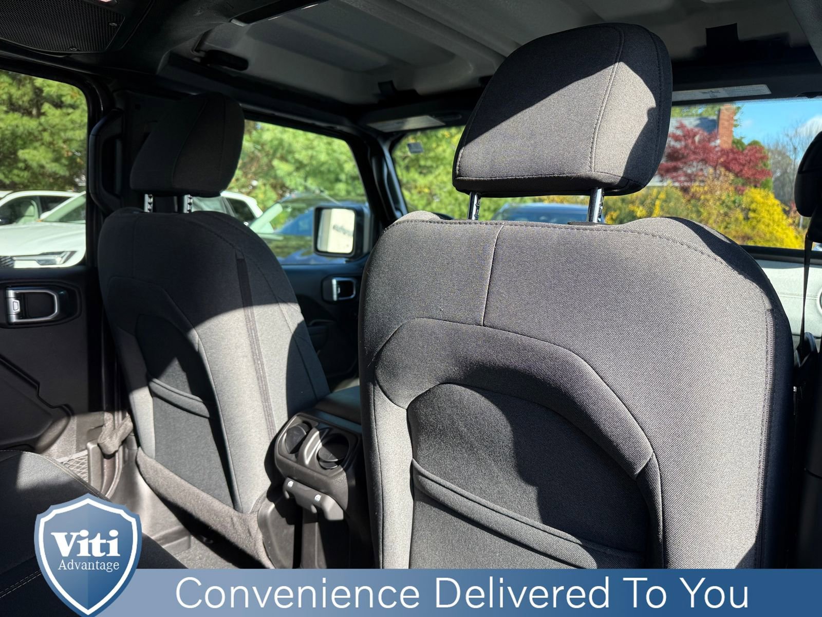 Used 2024 Jeep Wrangler Unlimited image 25