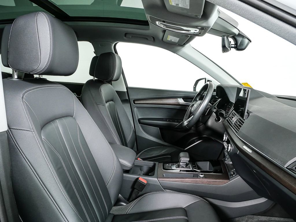 Used 2023 Audi Q5 2.0T Premium w/ Convenience Package image 22