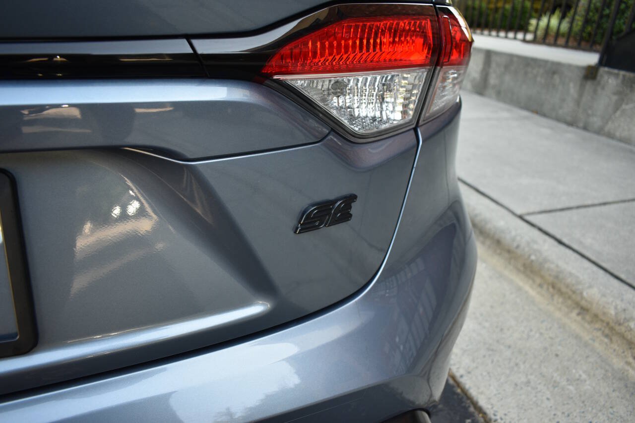 Used 2023 Toyota Corolla SE FWD image 31