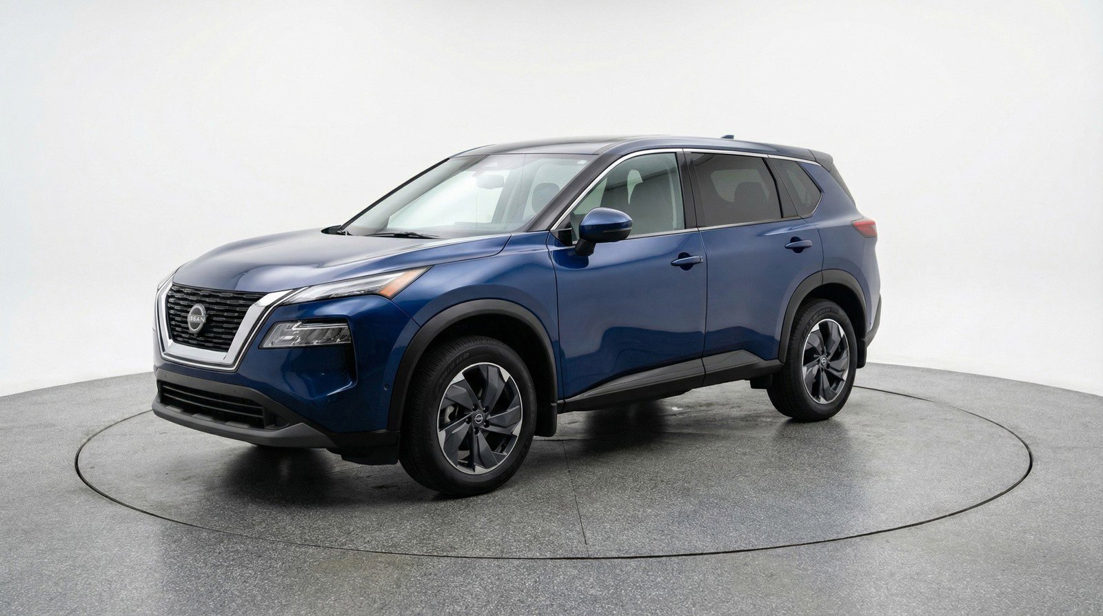 Used 2025 Nissan Rogue SV FWD image 3