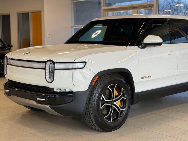 Used 2022 Rivian R1T Launch Edition image 3