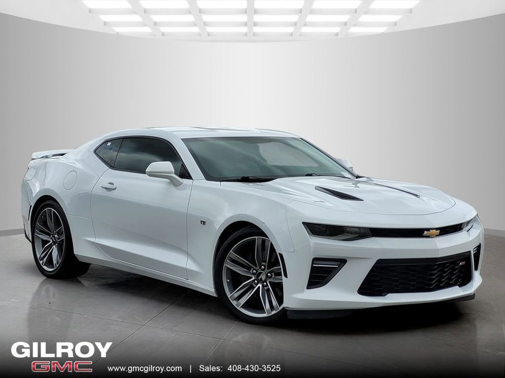Used 2018 Chevrolet Camaro SS RWD image 1