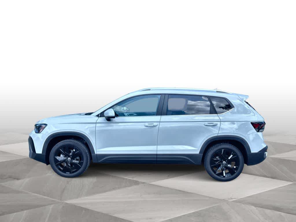 New 2026 Volkswagen Taos SE FWD image 5