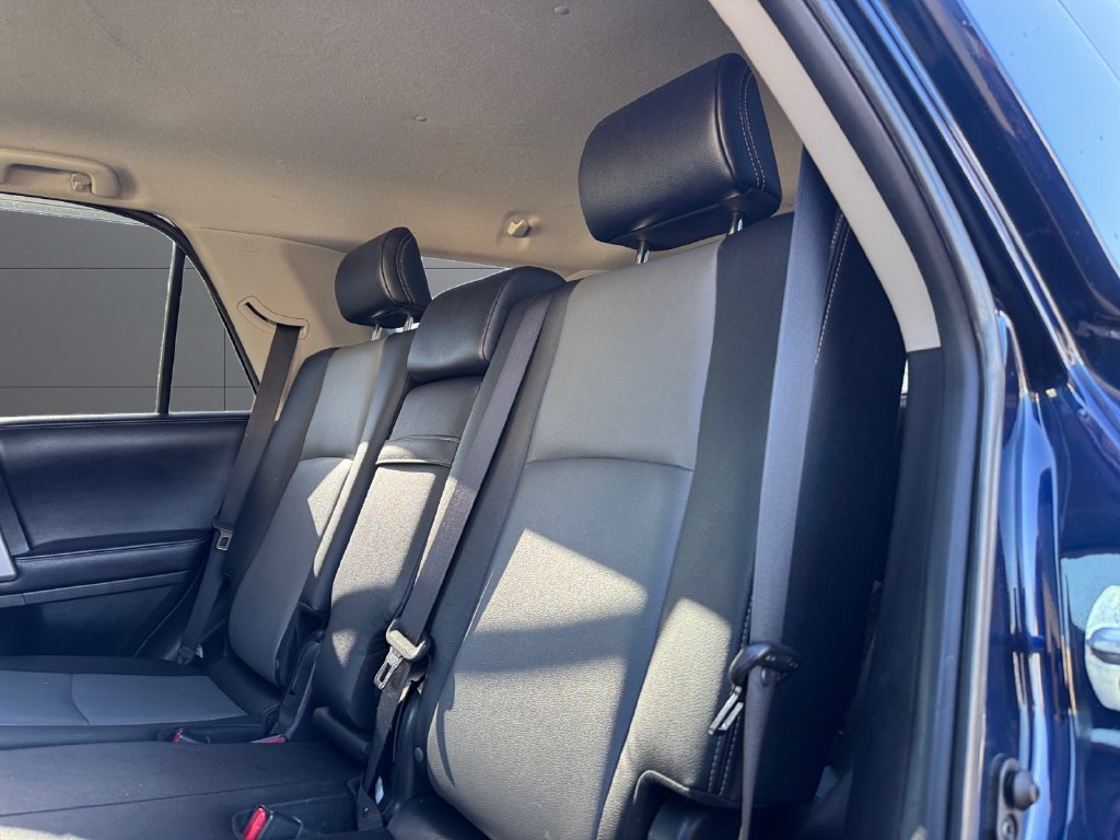 Certified 2018 Toyota 4Runner SR5 Premium AWD/4WD image 18