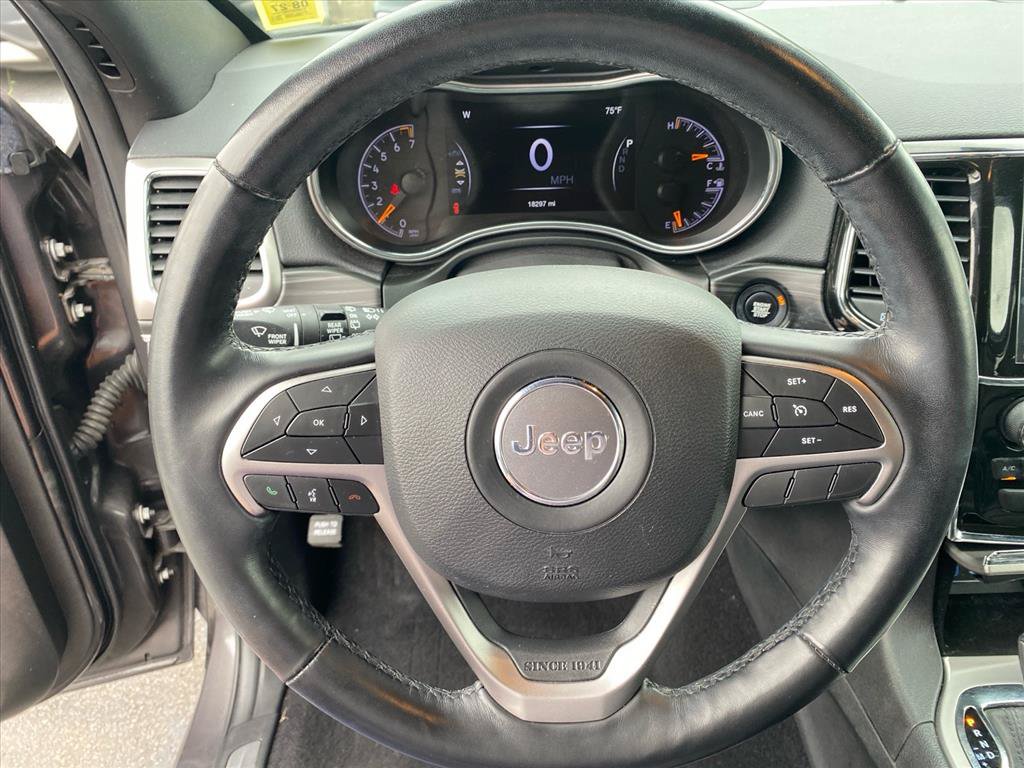 Used 2021 Jeep Grand Cherokee Limited AWD/4WD image 10