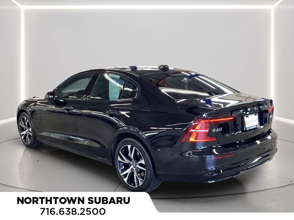 Used 2024 Volvo S60 B5 Plus FWD image 3