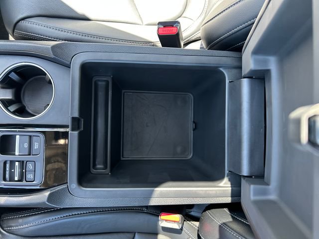 Used 2025 Honda Pilot Touring image 20