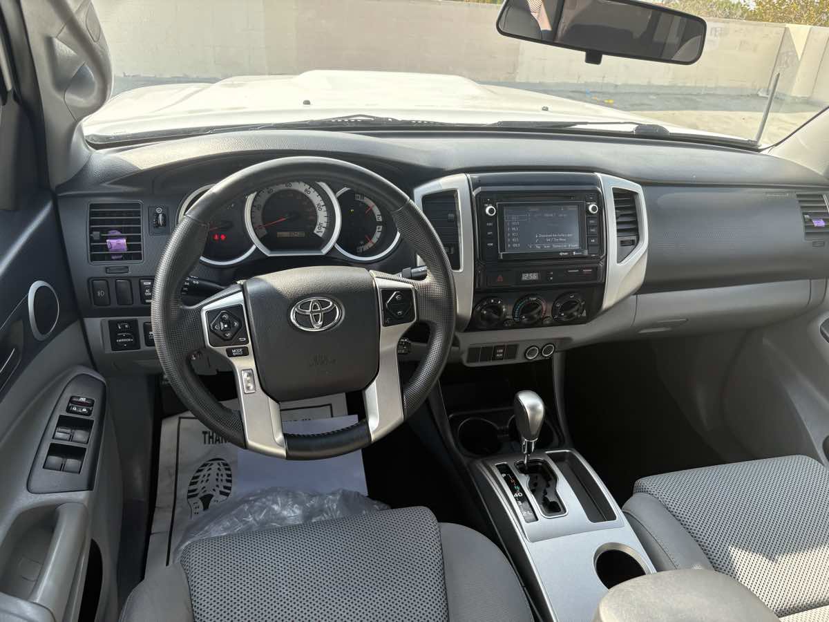 Used 2014 Toyota Tacoma PreRunner image 24