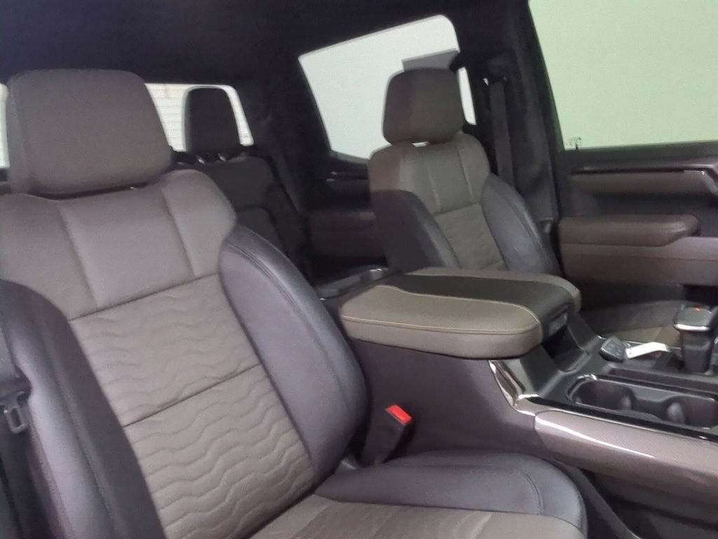 Used 2024 Chevrolet Silverado 1500 ZR2 AWD/4WD image 33