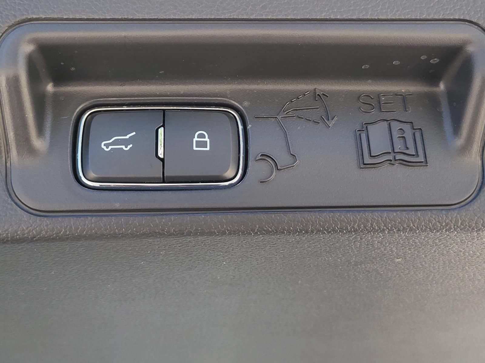 Used 2026 Ford Explorer Active w/ Active Comfort Package RWD image 15