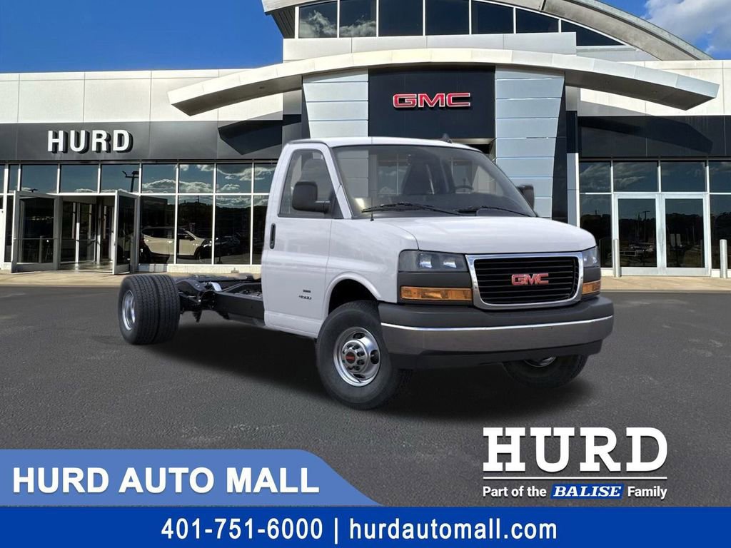 New 2025 GMC Savana 4500 w/ Power Convenience Package RWD image 1