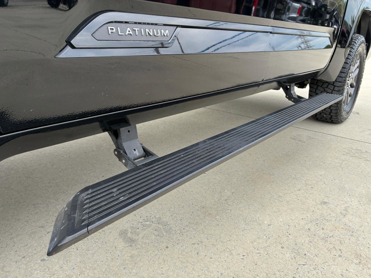 Used 2023 Toyota Tundra Platinum AWD/4WD image 8