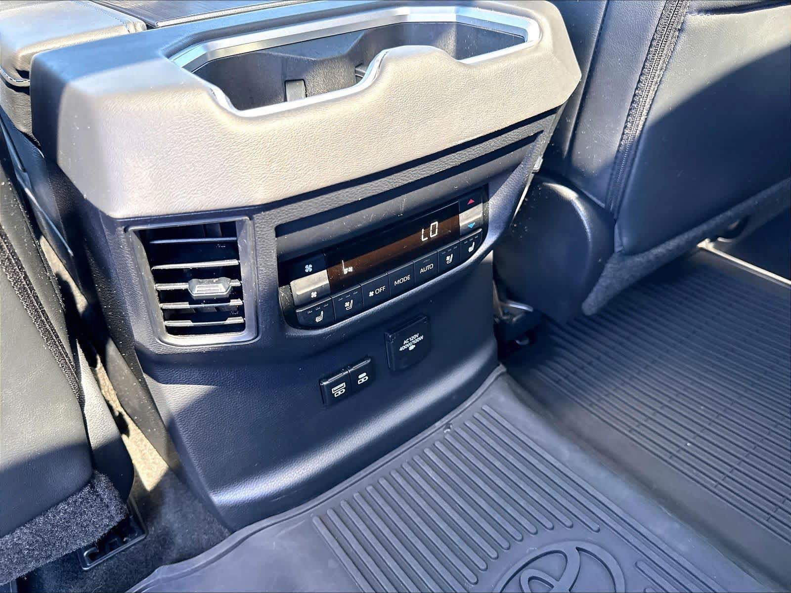 Used 2024 Toyota Sequoia Platinum AWD/4WD image 13