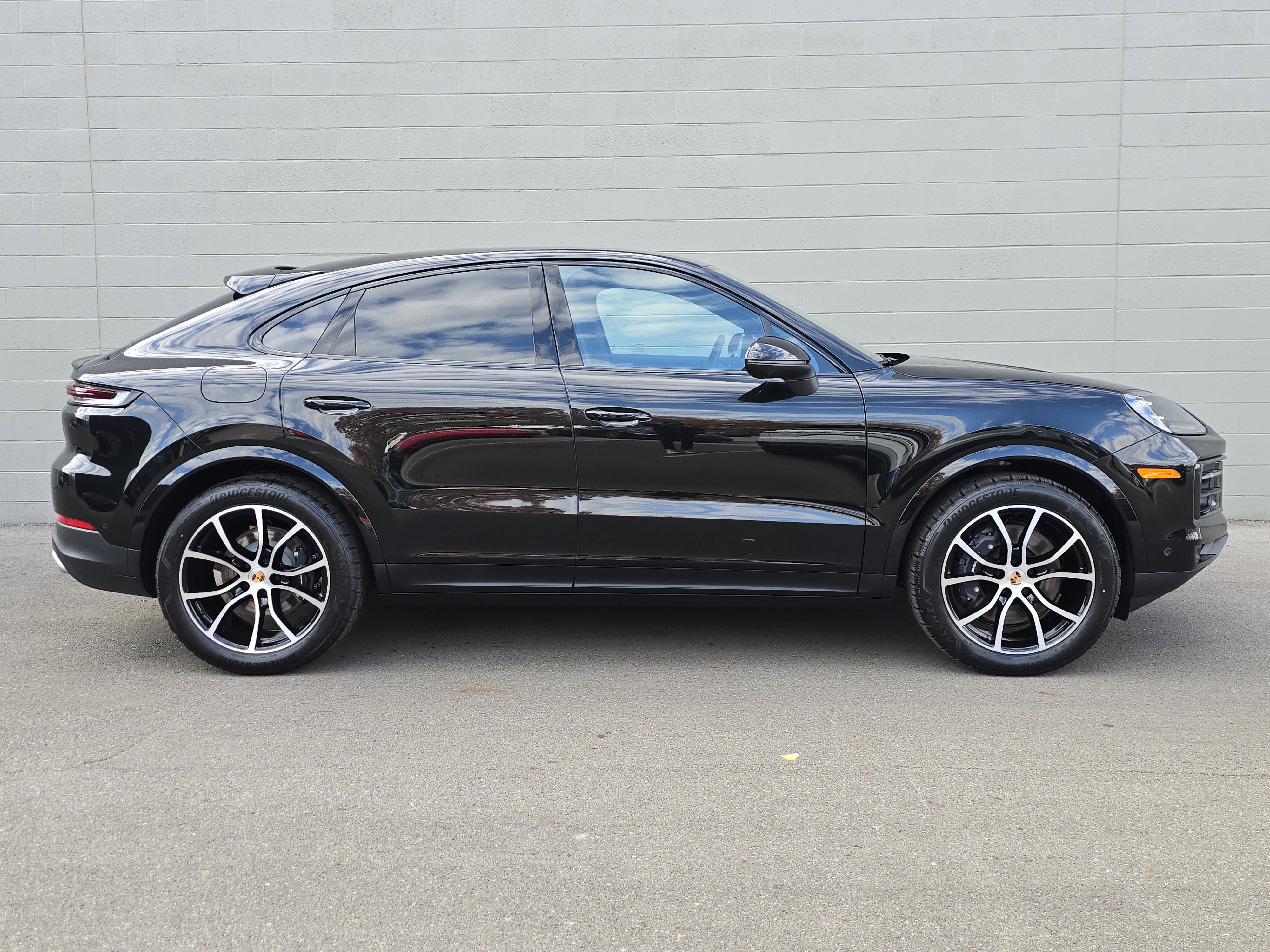 New 2026 Porsche Cayenne Coupe image 10