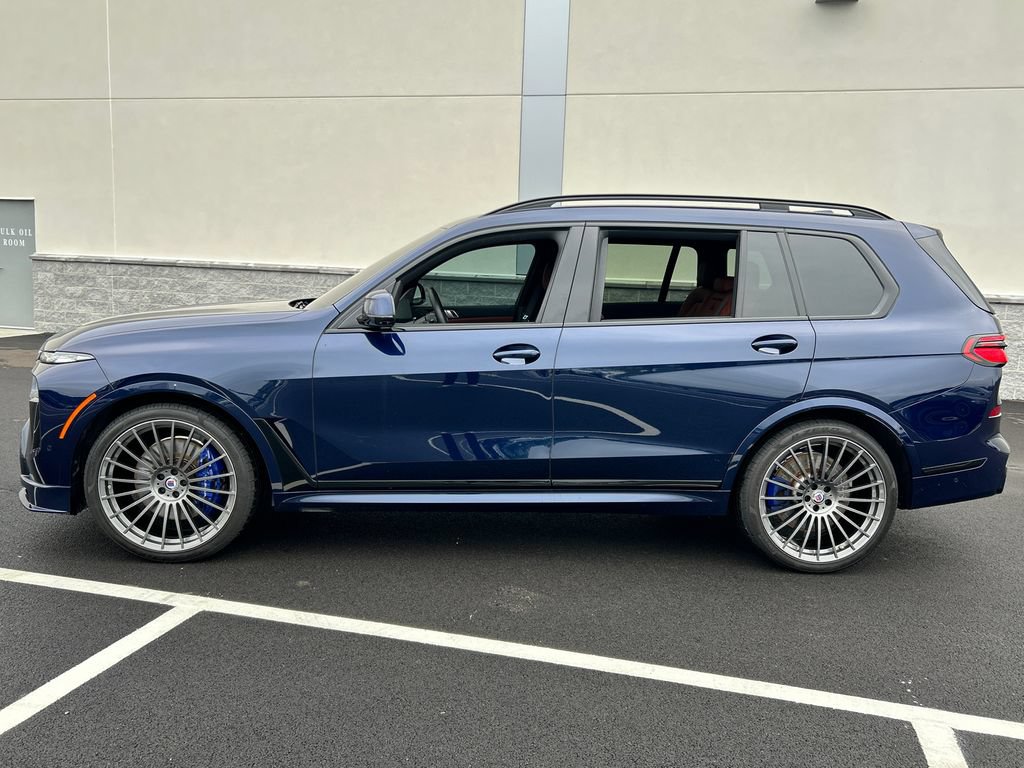 Used 2025 BMW ALPINA XB7 AWD/4WD image 4