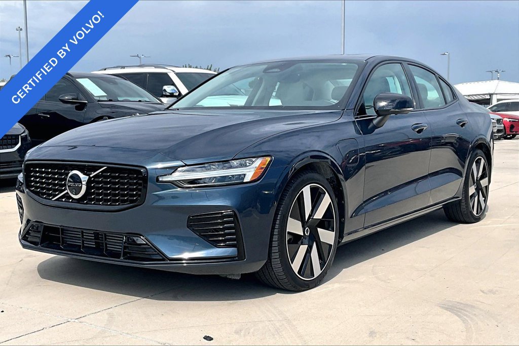 Used 2024 Volvo S60 T8 Plus w/ Protection Package Premier AWD/4WD image 12