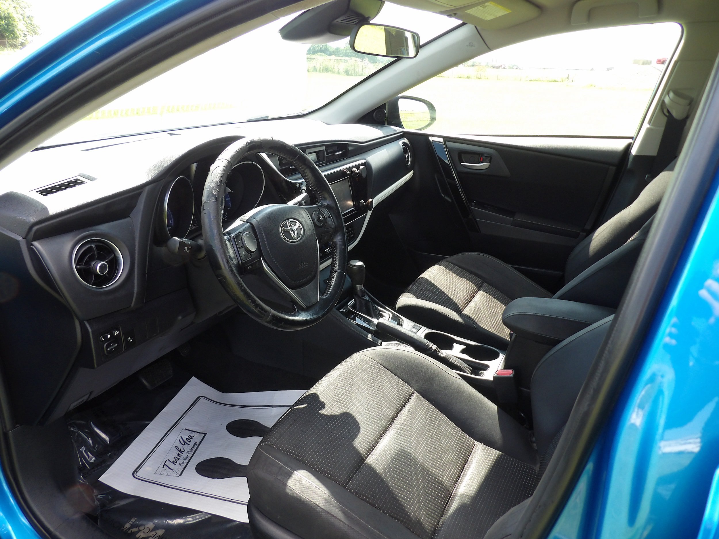Used 2017 Toyota Corolla iM w/ Carpet Mat Package FWD image 12