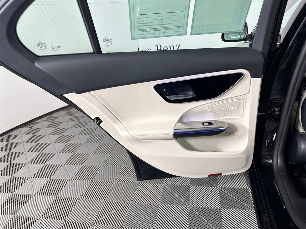 Certified 2023 Mercedes-Benz C 300 4MATIC Sedan image 24