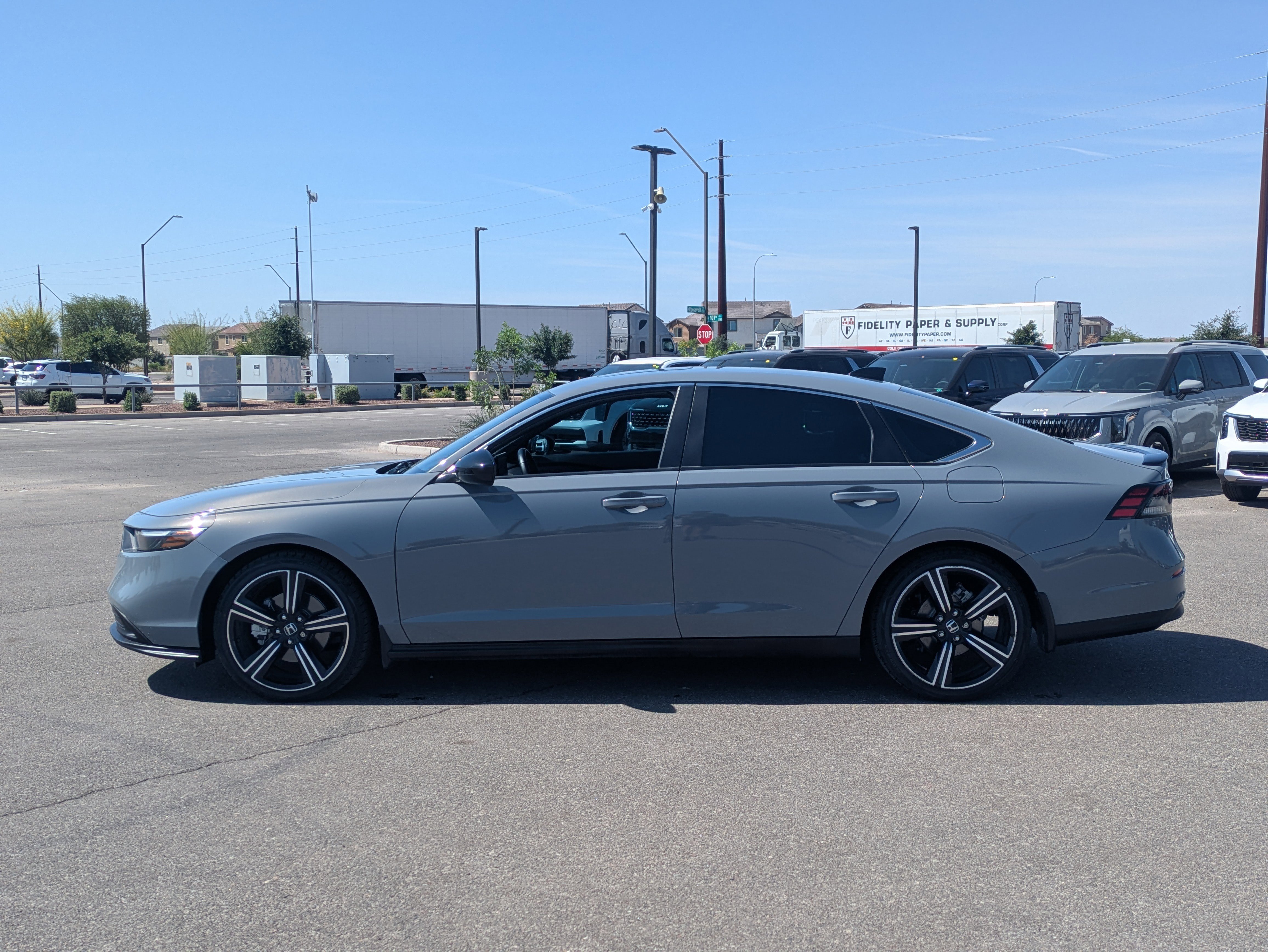 Used 2023 Honda Accord Sport image 2