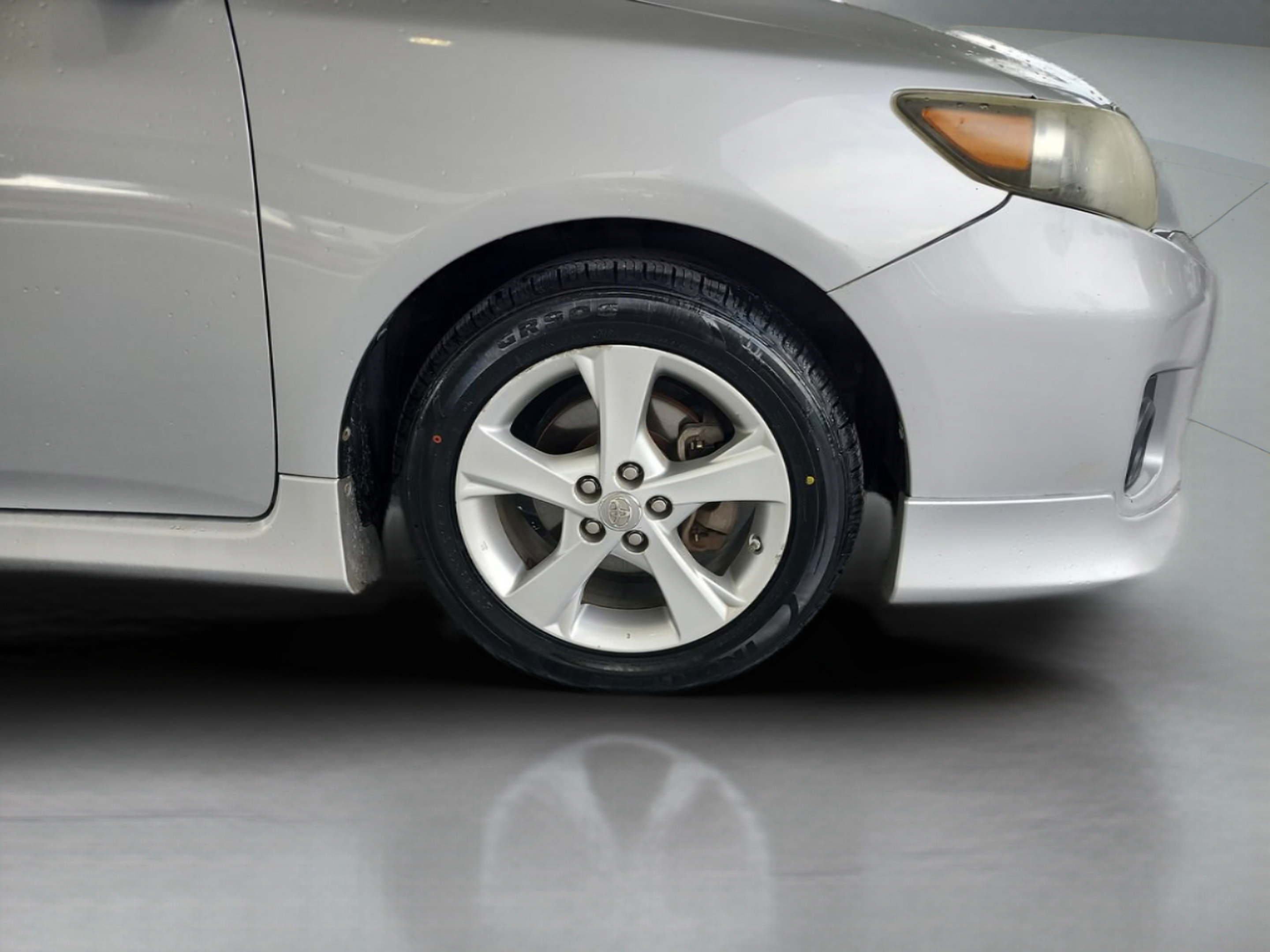 Used 2012 Toyota Corolla S FWD image 31