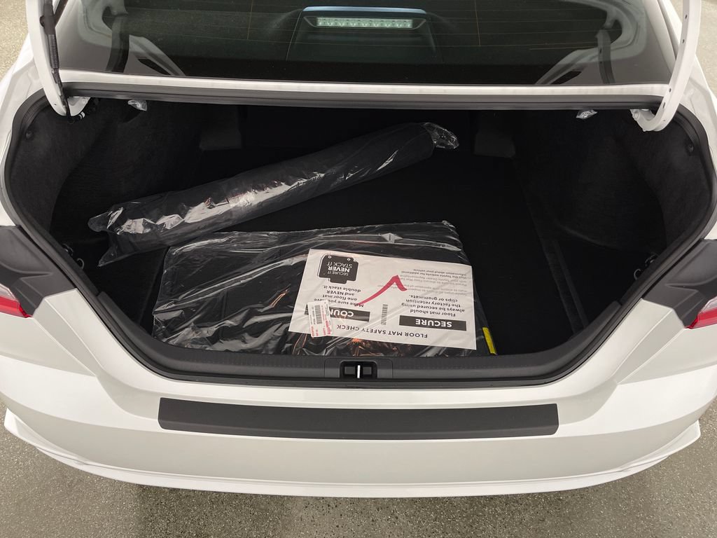 New 2026 Toyota Camry XSE FWD image 10
