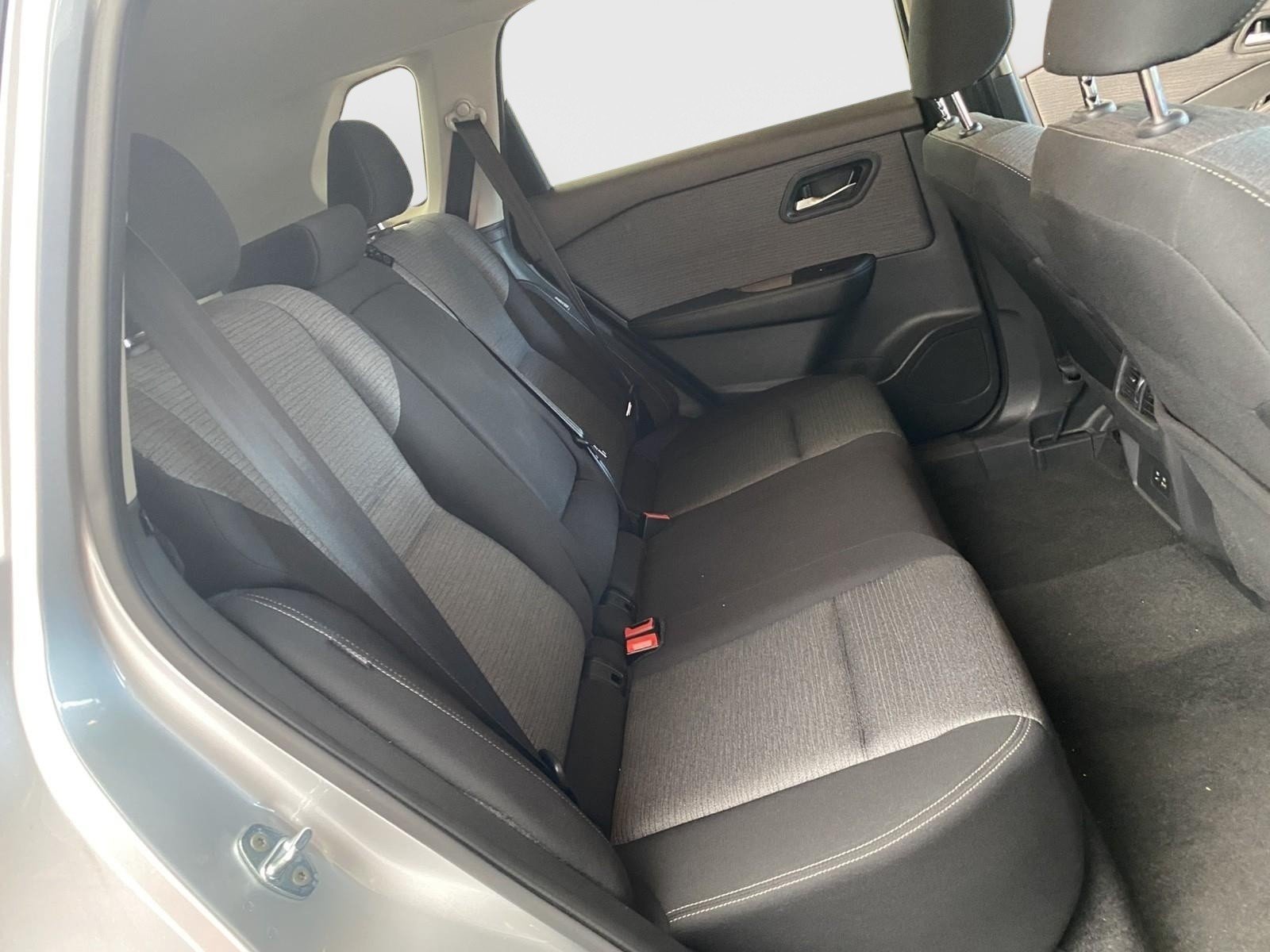 Used 2023 Nissan Rogue SV AWD/4WD image 12