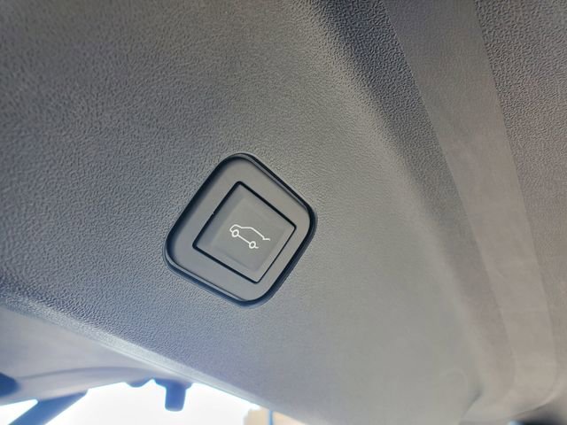 New 2026 Cadillac Vistiq Sport w/ LPO, Floor Liner Package image 26