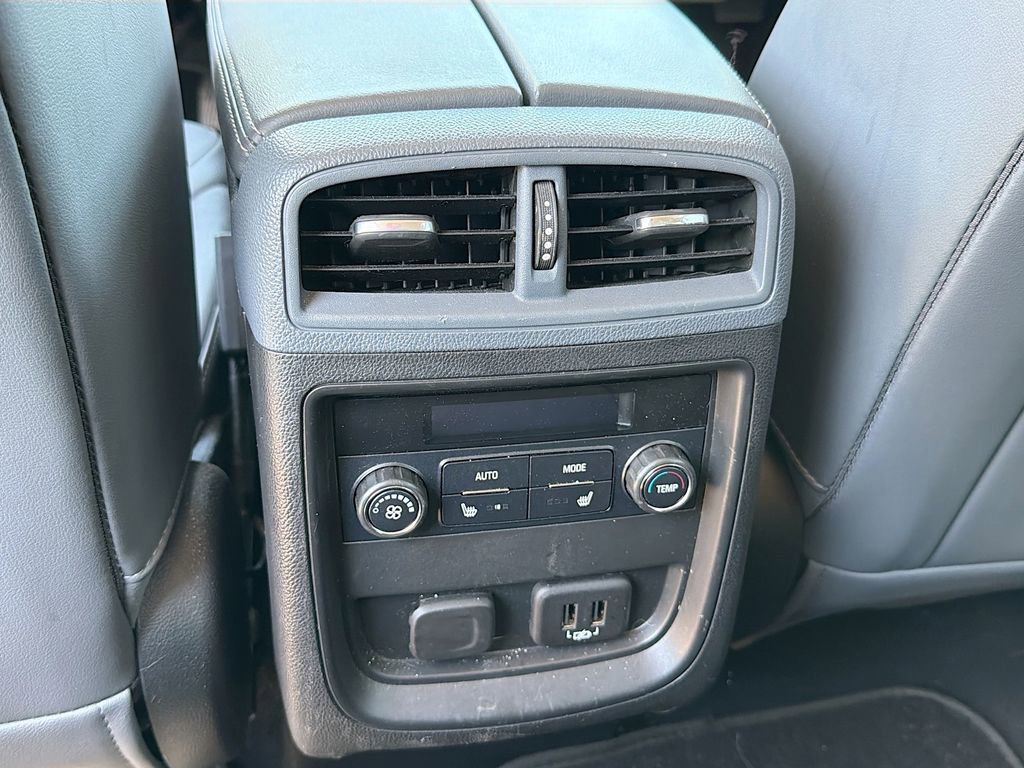 Used 2020 Buick Envision Essence AWD/4WD image 10