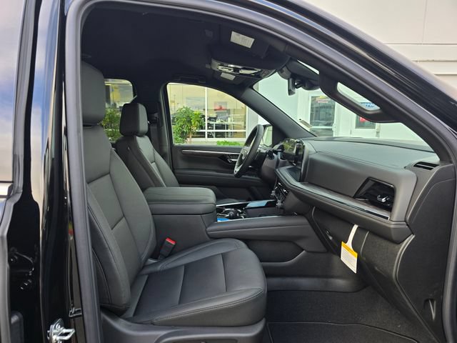 New 2026 Chevrolet Suburban LT w/ Comfort Package AWD/4WD image 11