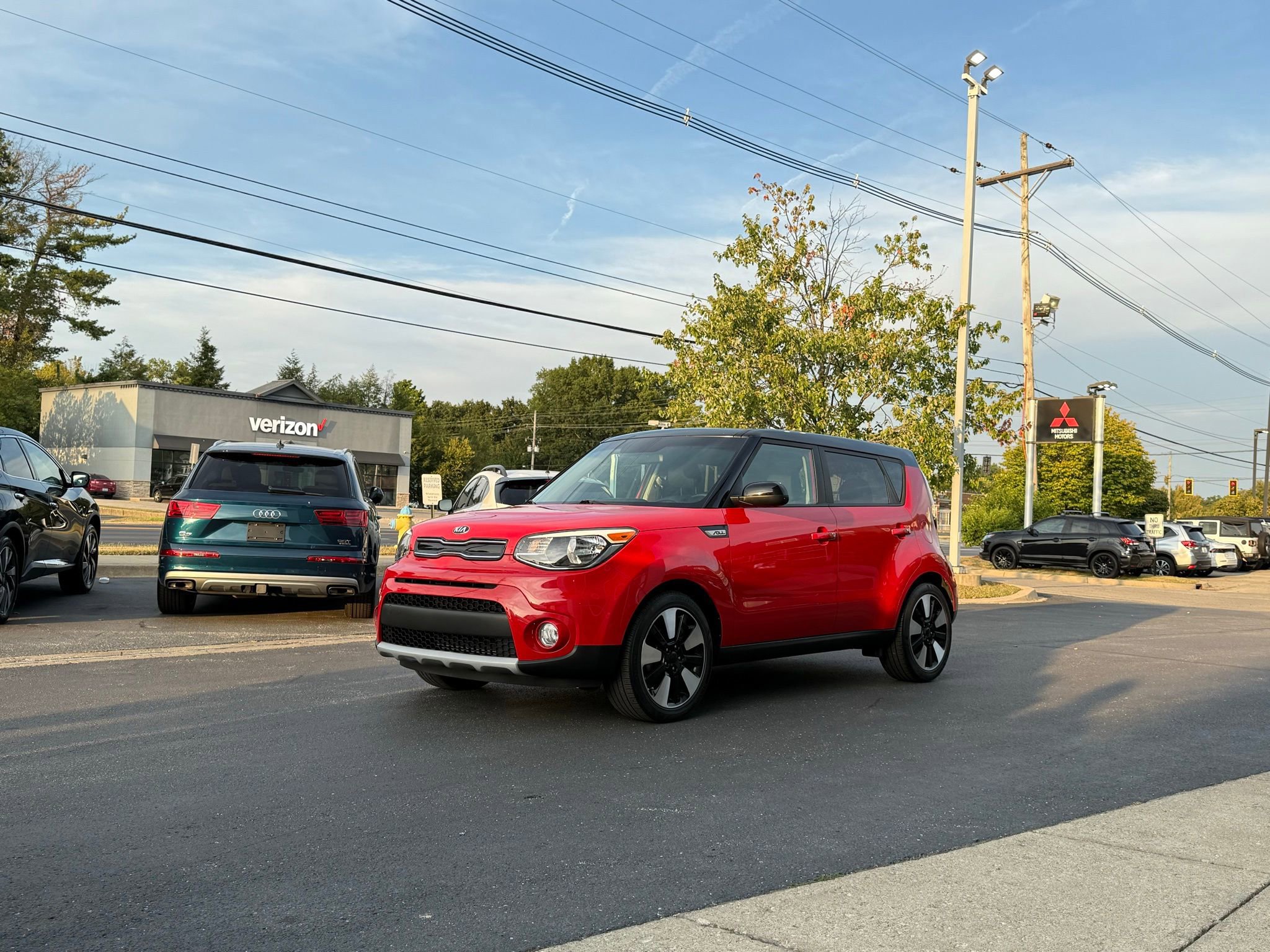 Used 2019 Kia Soul + image 11