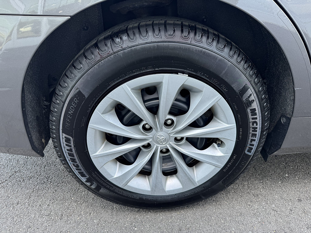 Certified 2017 Toyota Camry LE w/ Protection Package (Q2) FWD image 18