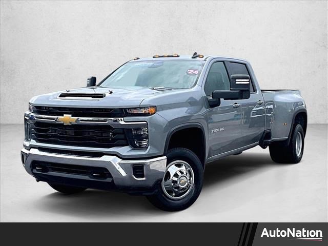 Used 2024 Chevrolet Silverado 3500 LT AWD/4WD image 1