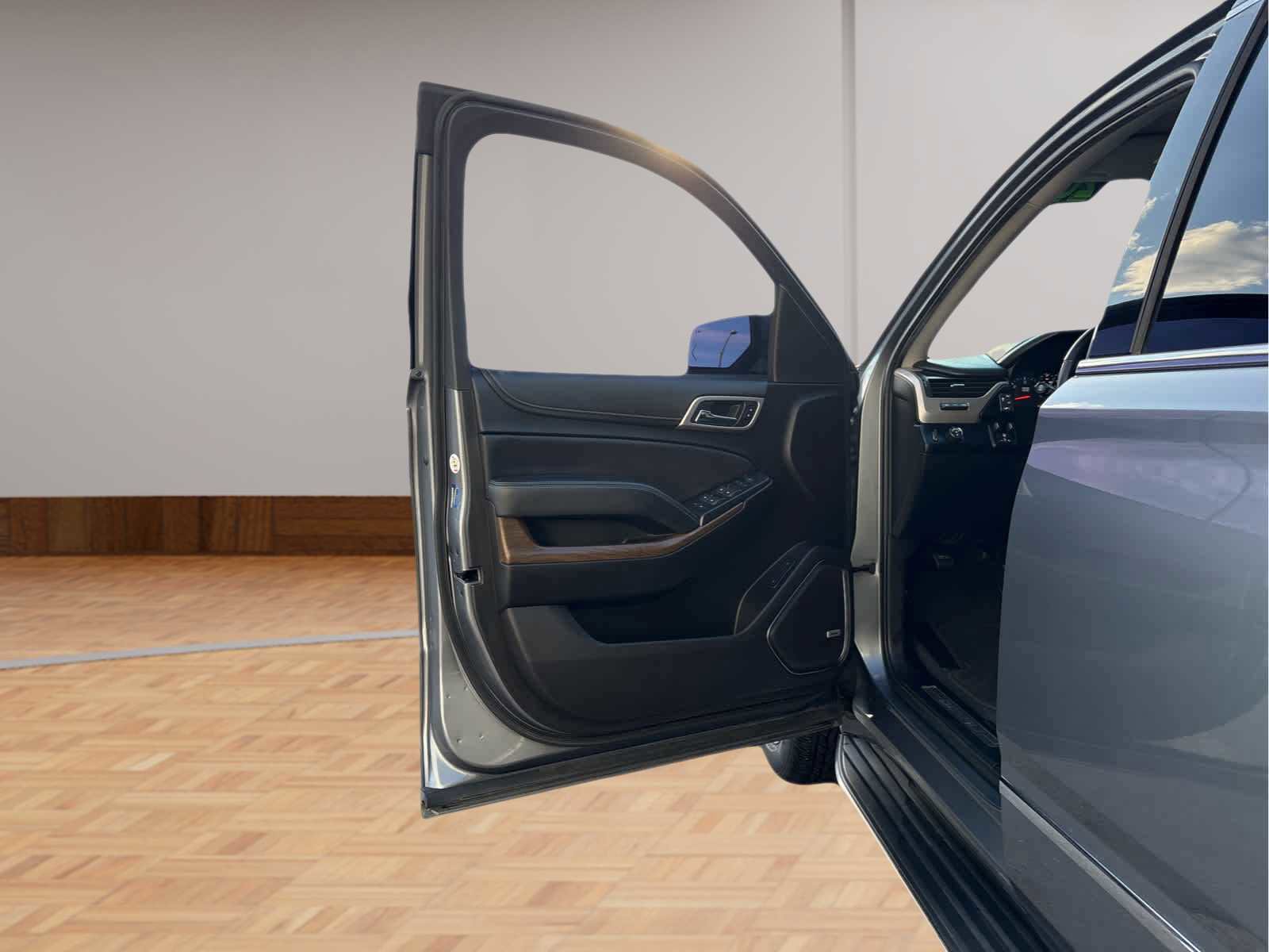 Used 2019 GMC Yukon Denali RWD image 9