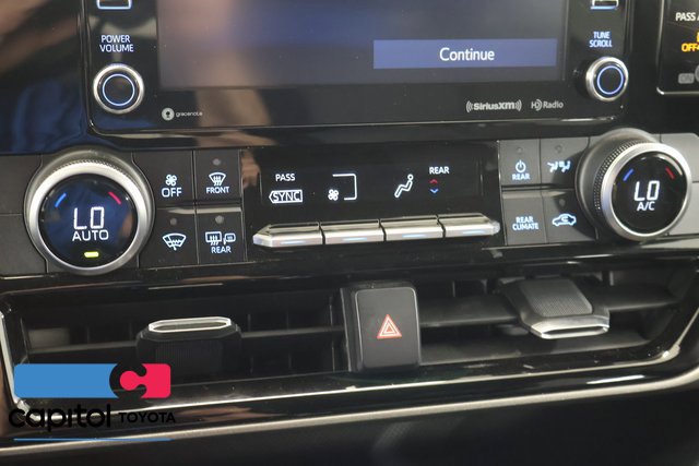 Used 2020 Toyota Highlander LE AWD/4WD image 20