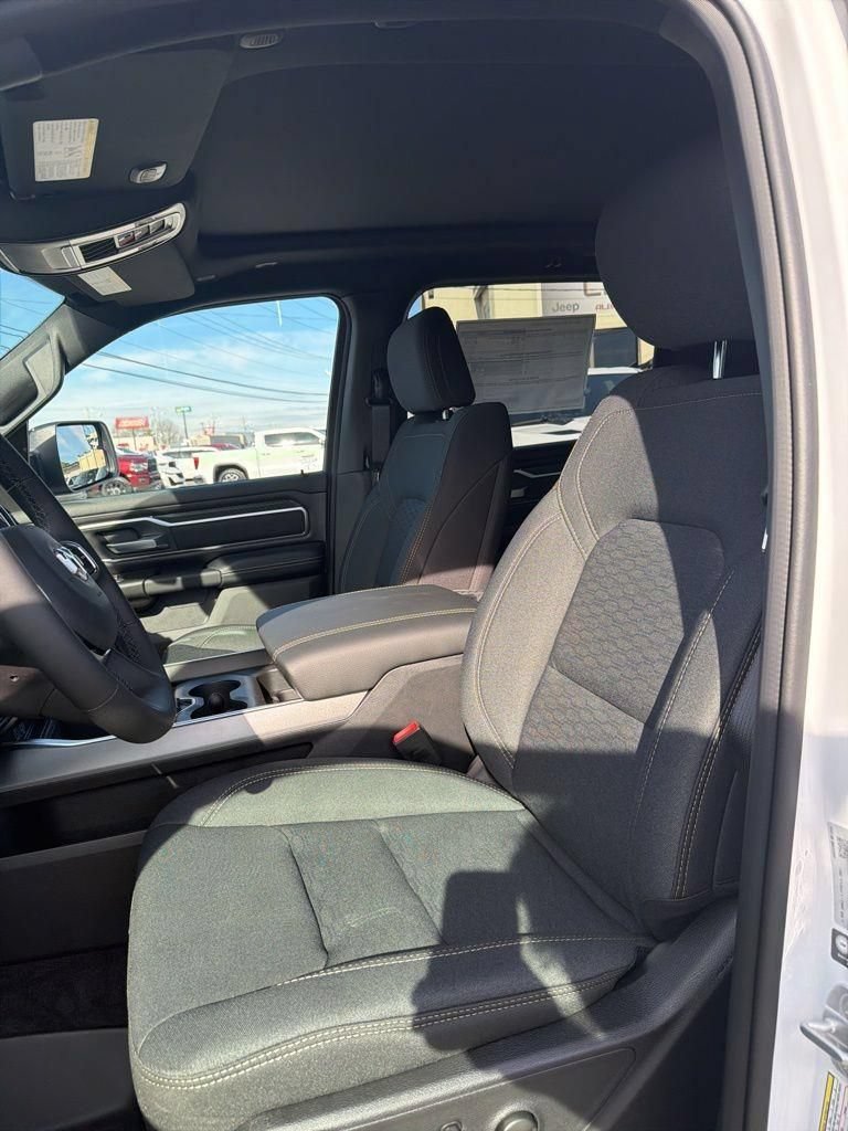 New 2026 RAM 1500 Big Horn AWD/4WD image 24