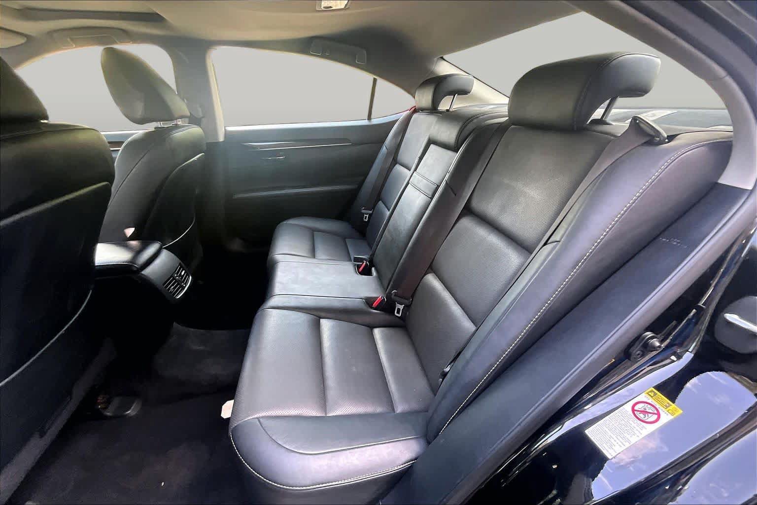 Used 2015 Lexus ES 350 w/ Premium Package FWD image 21