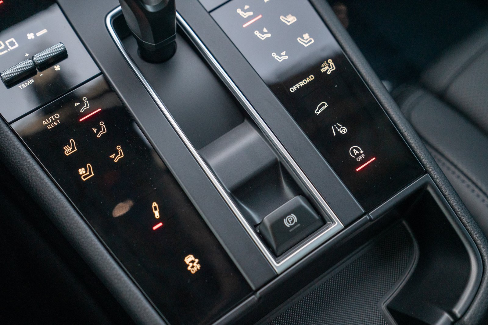 Certified 2026 Porsche Macan AWD/4WD image 20