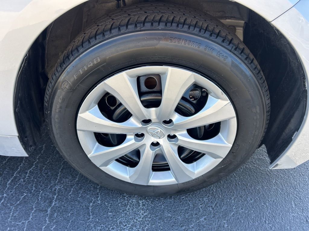 Used 2024 Toyota Corolla LE image 21