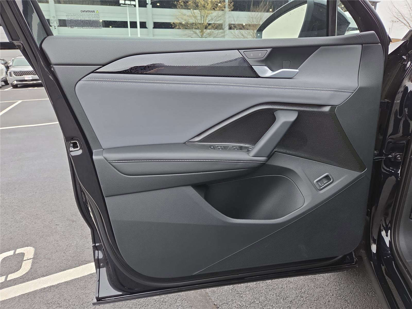 New 2026 Volkswagen Tiguan SE R-Line image 12