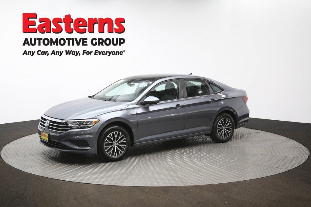 Used 2021 Volkswagen Jetta SE w/ SE Cold Weather Package image 56