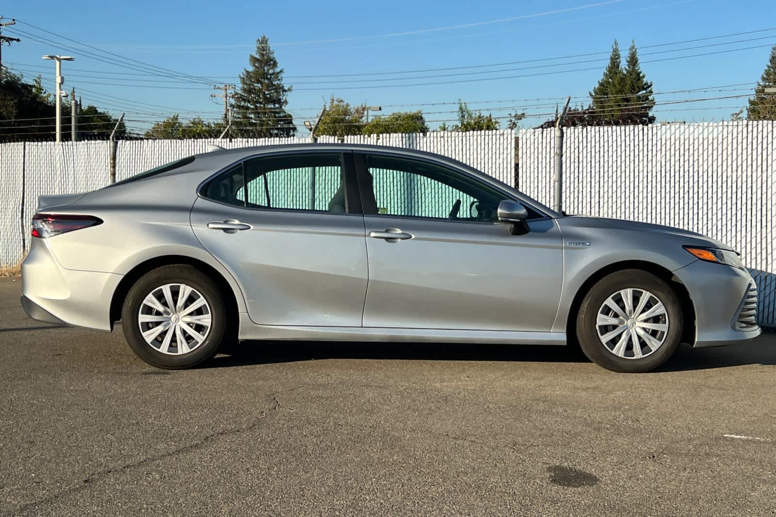 Used 2021 Toyota Camry LE w/ Cold Weather Package FWD image 6